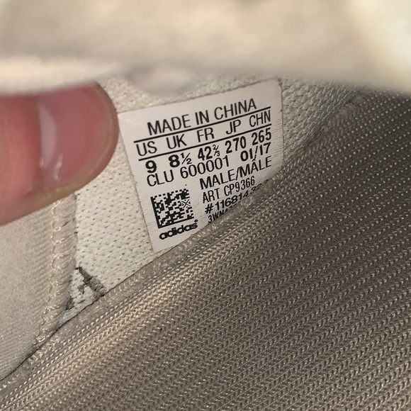 Yeezy creams size 9